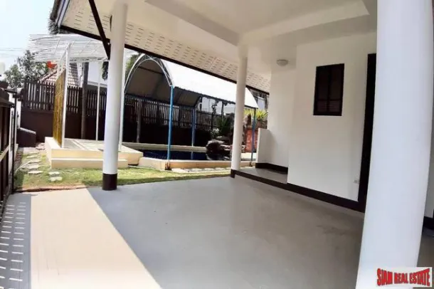 beautiful 3 bedroom and a well maintenance village for sale - East Pattaya 3