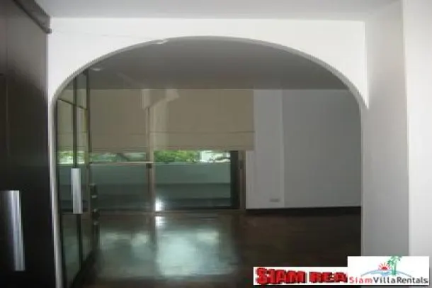 Ruamrudee Garden House - Three Bedroom Condo a Few Minute Walk to Ploenchit BTS 3