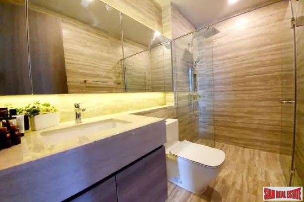 Celes Asoke - Two Bedroom Condo with City Views and Modern Facilities for Rent in Asoke. 3
