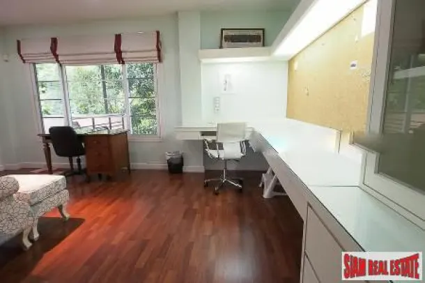 Urban Sathorn - Live in a Park Like Setting in this Three Bedroom House 4