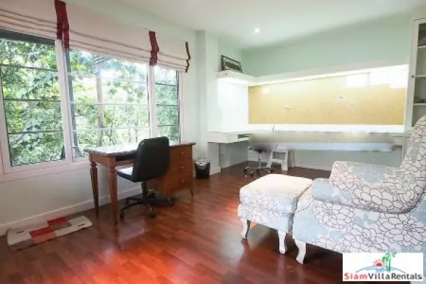 Urban Sathorn - Live in a Park Like Setting in this Three Bedroom House 3