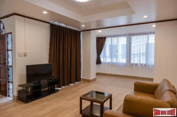 3-bed Townhouse for rent in Phra Khanong — 3-bedroom townhouse · Phra Khanong