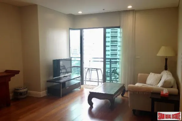 Bright Sukhumvit 24 - Luxurious 1-Bedroom Condo in Prime Location near BTS Phrom Phong 2