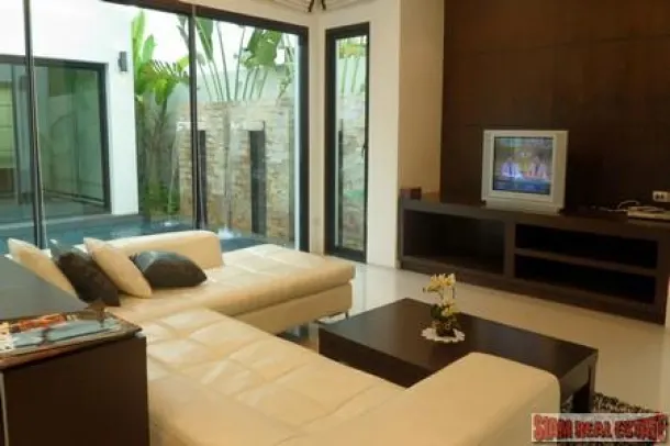 Three Bedroom House with a Private Pool in a Quiet Location on By Pass Road For Sale 3