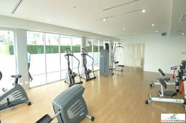 Nusasiri Grand - Roomy and Comfortable Three Bedroom Condo Extremely Close to BTS Ekkamai 4