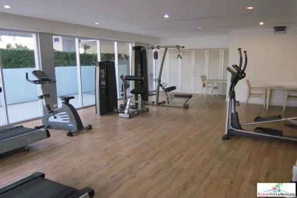 Nusasiri Grand - Roomy and Comfortable Three Bedroom Condo Extremely Close to BTS Ekkamai 3
