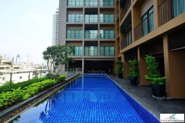 Noble Refine - Large and Nicely Decorated Two Bedroom Condo Near Major Phrom Phong Shopping &amp; BTS 4