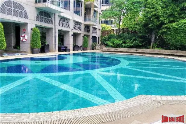 All Season Mansion - Well Renovated Two Bedroom Condo on 10th Floor for Rent in the Wireless Area of Bangkok. 2