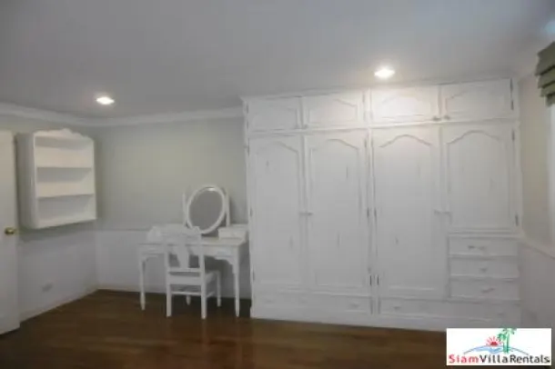 Fantasia Villa 3 - Extra Large Three Bedroom and Convenient to Transportation for Rent in Bearing, Bangkok 3