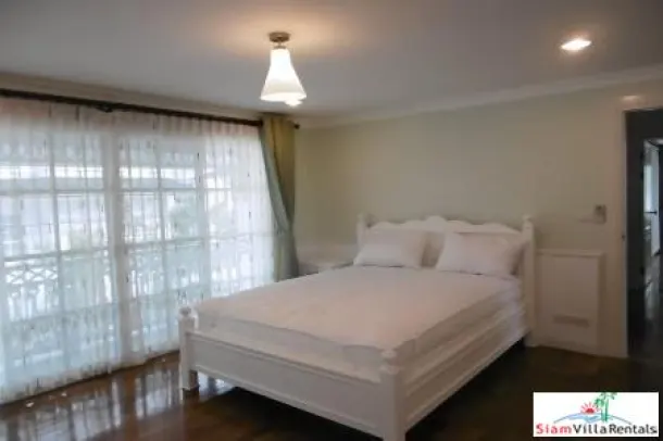 Fantasia Villa 3 - Extra Large Three Bedroom and Convenient to Transportation for Rent in Bearing, Bangkok 2