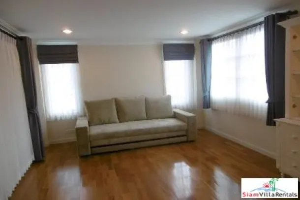 Fantasia Villa 3 - Extra Large Three Bedroom and Convenient to Transportation for Rent in Bearing, Bangkok 4
