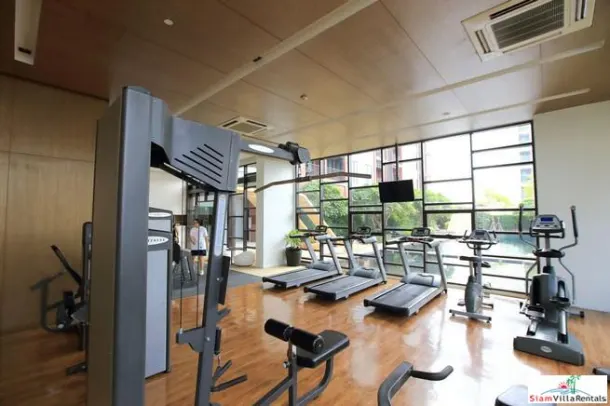WYNE Sukhumvit - Contemporary One Bedroom Condo with City Views near BTS Phra Khanong 2