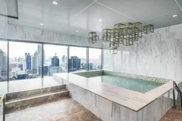 Q Chidlom-Phetchaburi - Luxurious Duplex with Stunning Panoramic View and Stylish Furnishings in Chit Lom 4