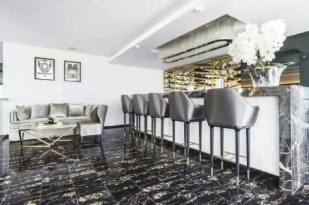 Q Chidlom-Phetchaburi - Luxurious Duplex with Stunning Panoramic View and Stylish Furnishings in Chit Lom 3