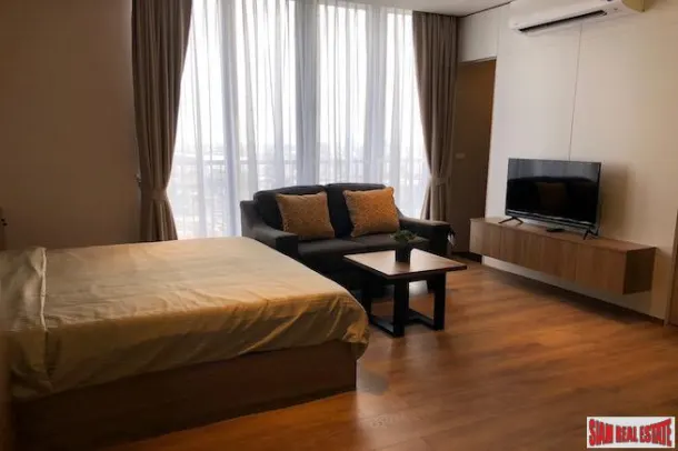 Park 24 - Cozy One Bedroom for Rent on High Floor with Great Views in Phrom Phong 2