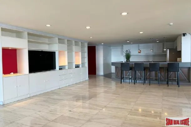 4-bed Apartment for rent in Ekkamai — 4-bedroom apartment · Ekkamai