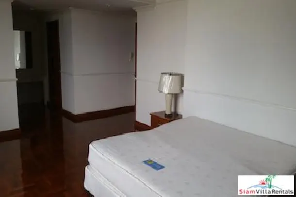 Ruamsuk Condos - Extra large 350 SQM Condo with Fabulous Views for Rent at Sukhumvit 26 2