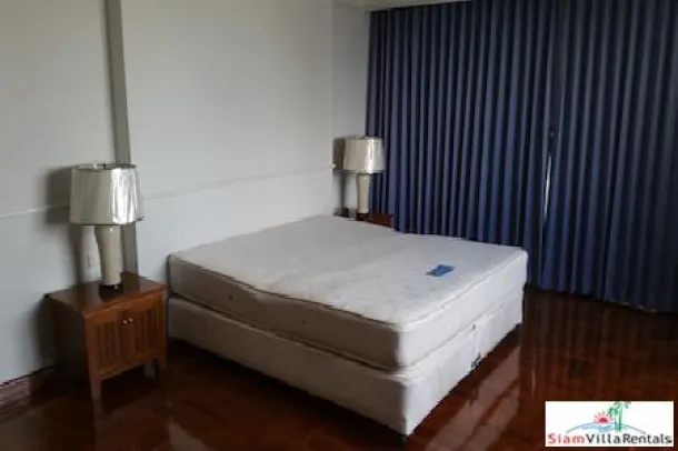Ruamsuk Condos - Extra large 350 SQM Condo with Fabulous Views for Rent at Sukhumvit 26 4