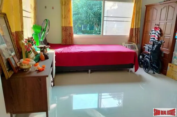 Large Three Bedroom House with Big Lush Garden for Sale in Doi Saket 3