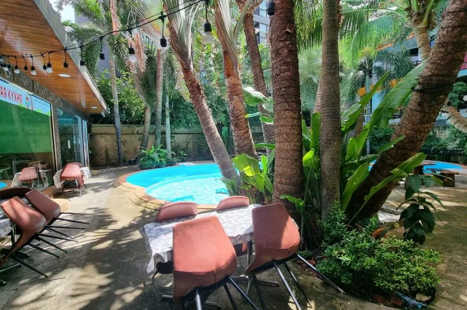 Pool View 2 bed 1.5 bath 72 m2 Residential Condo in 15 mins walk to Nai Harn Beach for long-term rental 4