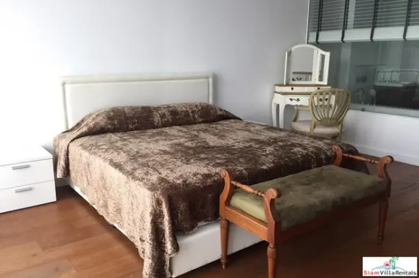 85 Rajadamri - Panoramic Views of the Royal Sports Club from this Two Bedroom Ratchadamri Condo for Rent 2