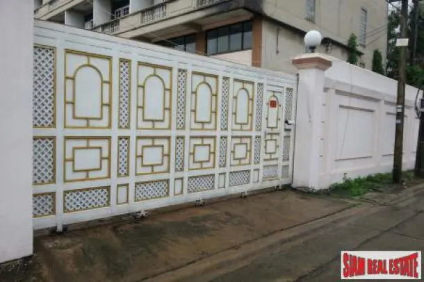Land for Sale with Five Storey Apartment Building on Sukhumvit 77, Bangkok 4