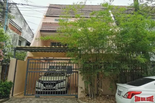3-bed Townhouse for sale in Phrom Phong — 3-bedroom townhouse · Phrom Phong