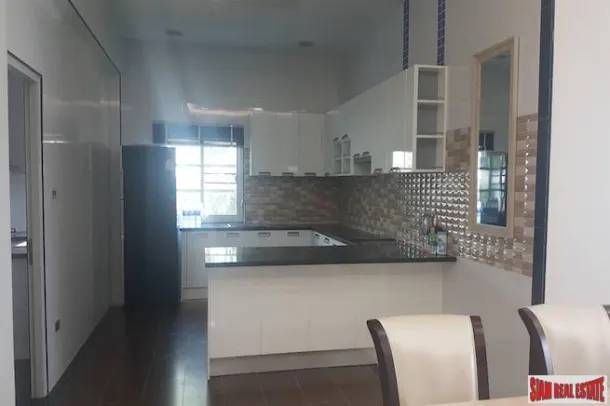 Tippawan Village 5 - Quality Four Bedroom Pool Villa for Sale in North Hua Hin 2