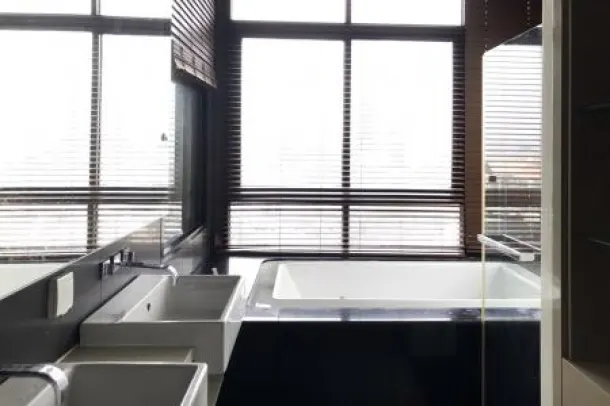 Ivy Ampio - Luxury Condo for Rent &amp; Ready to Move in Next to MRT Rama9 4