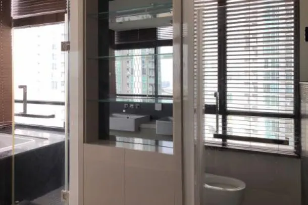 Ivy Ampio - Luxury Condo for Rent &amp; Ready to Move in Next to MRT Rama9 2