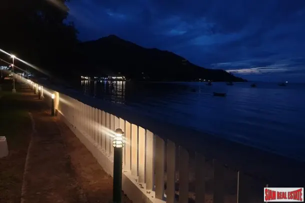 150 sq.m. Beachfront Condo For Sale in Pattaya Bang Saray 2