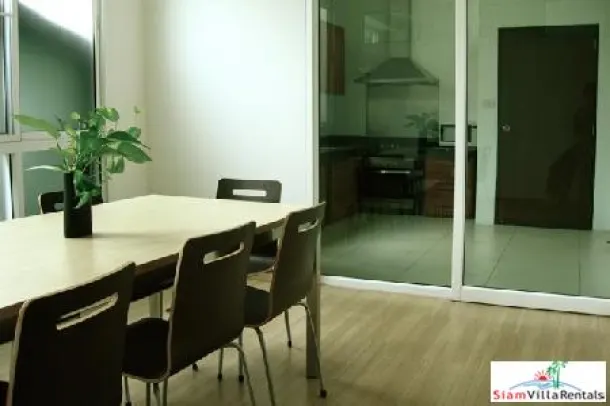 Sukhumvit 24 - Three Bedroom, Three Bath for Rent Short Walk To Asoke BTS Station. 2