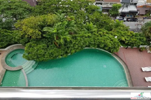 4-bed Apartment for rent in Ekkamai — 4-bedroom apartment · Ekkamai