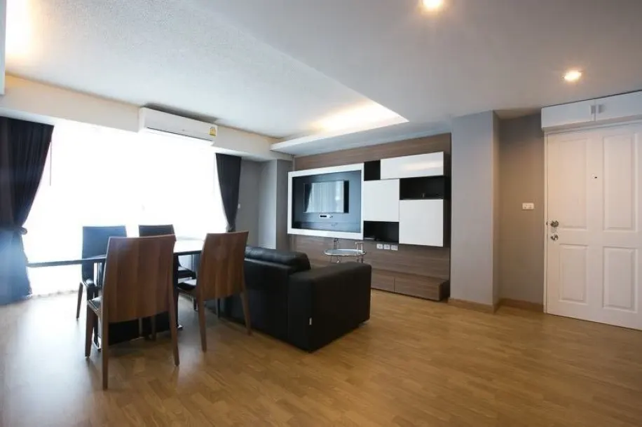 The Waterford - Three Bedroom with lots of Sunny Windows for Rent on Sukhumvit 50 4