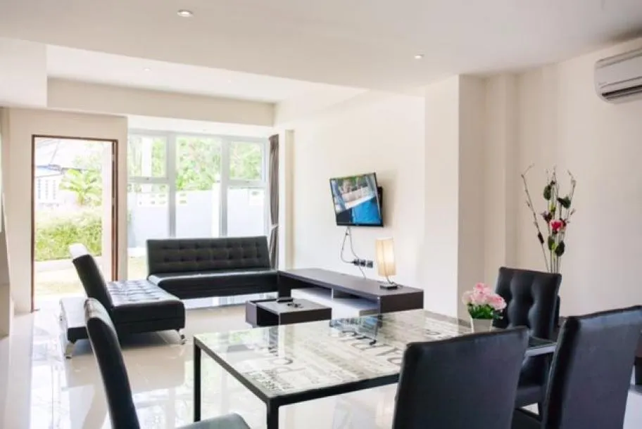Two Bedroom Modern Townhouse with Pool for Rent near Kamala Beach 3