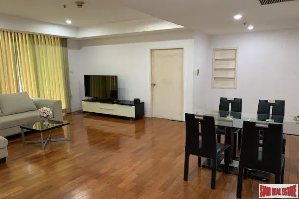 Baan Siri 24 - Spacious Two Bedroom Phrom Phong Condo for Rent on 24th floor Overlooking the Bangkok City Skyline 3