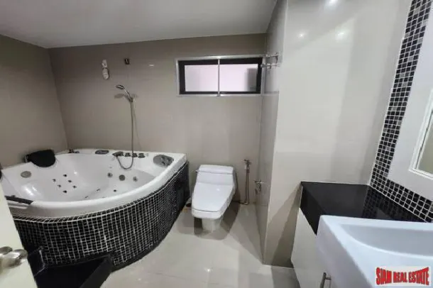 Las Colinas Condo For Rent - 3 Bedrooms, 2 Bathrooms, 166 sqm, Sukhumvit, Bangkok 2