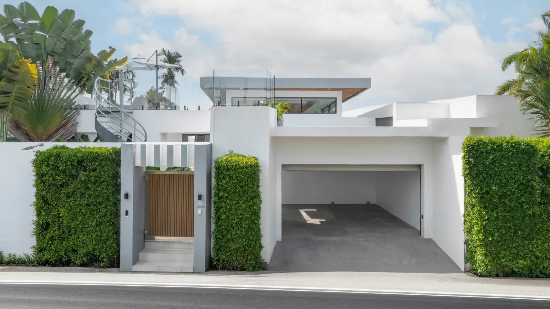 Lucky Luxury Pool Villa4BR 4BR with Rooftop Lake View - Layan Area For Rent 4