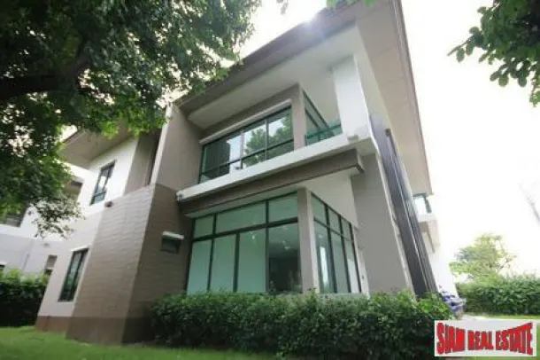 Setthasiri Onnut-Srinakarindra - New Designer Home with4 Bedrooms and 284 Sqm. 4