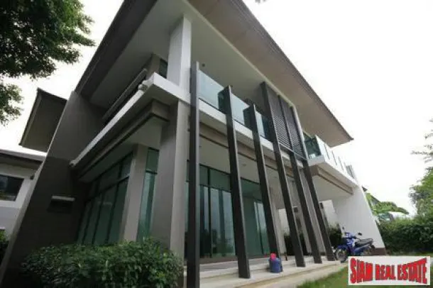 Setthasiri Onnut-Srinakarindra - New Designer Home with4 Bedrooms and 284 Sqm. 2