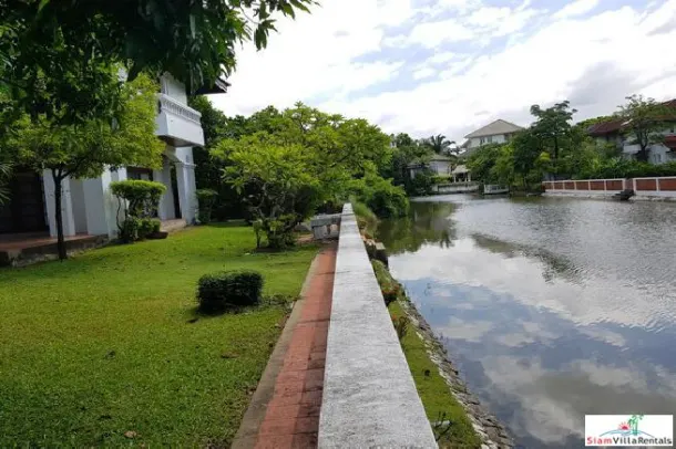 Lakeside Villa II - Big Two Storey House on Large Lush Tropical Lot in Bang Na 4