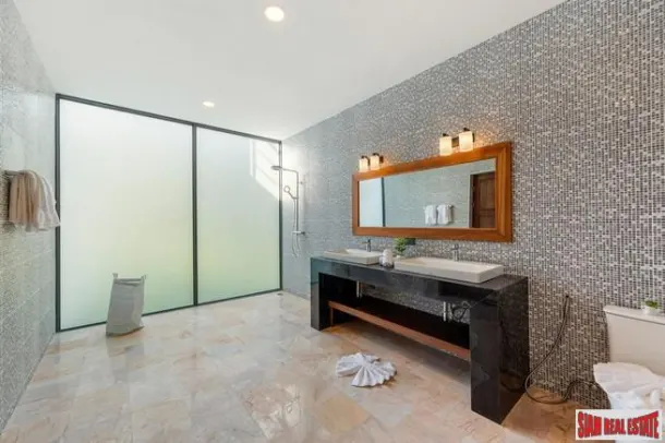 Luxurious 5-Bedroom Villa with 6 Baths, Prime Location in Lamai, Koh Samui 3