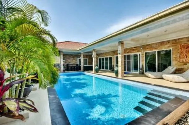4-bed Villa for sale in Central Hua Hin — 4-bedroom villa · Central Hua Hin