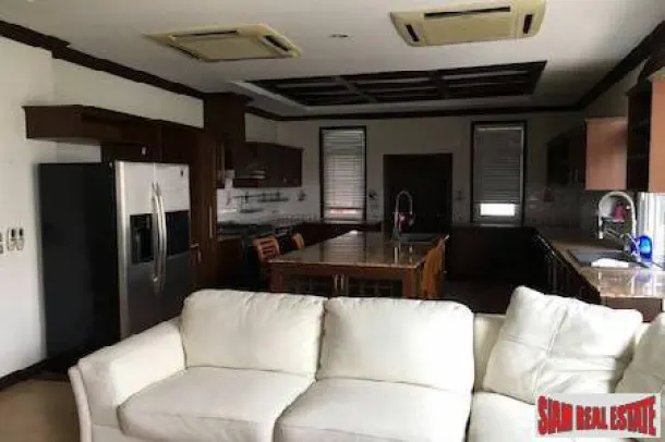 Windmill Village - Luxury House with Pool, 5 bedroom, 4 bathroom near Mega Bangna, Bangkok Pattana School 4