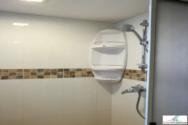 Asa Garden - Spacious Three Bedroom Apartment and Pet Friendly on Sukhumvit 24, Bangkok 2