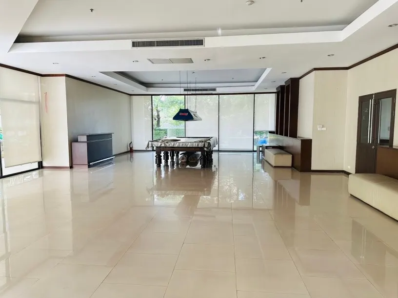 Baan Suanpetch I Luxury 3 Bed 3 Bath with Citi View in Sukhumvit 39 3
