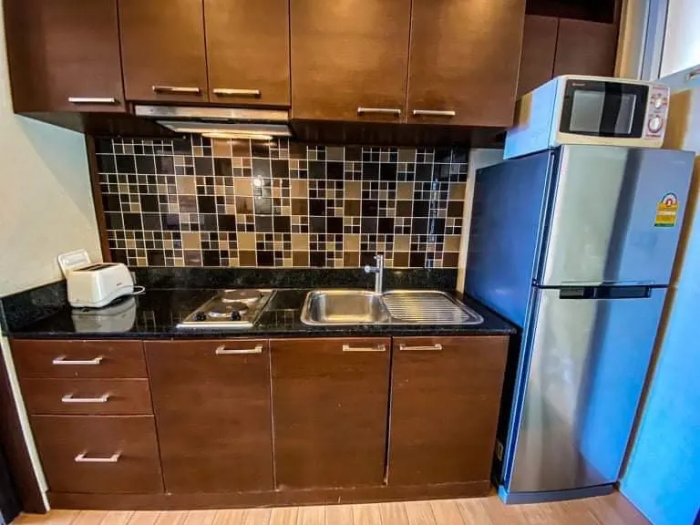 1 bedroom condo with sea view for rent in Karon 3