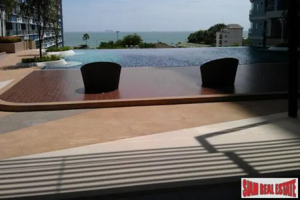 Lumpini Park beachfront condominium with beautiful view 3