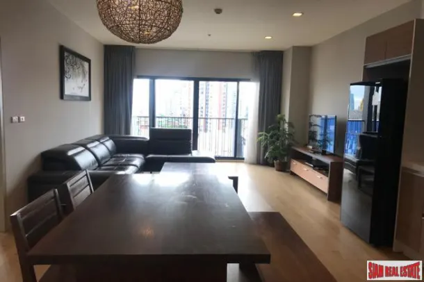 Noble Reveal - Corner Unit with Two Bedrooms and Pet Friendly on Sukhumvit 63 2