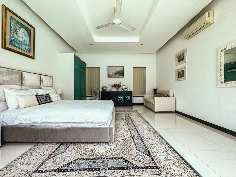 Modern 4-Bedroom Private Sanctuary: High-End Living in Rawai 2